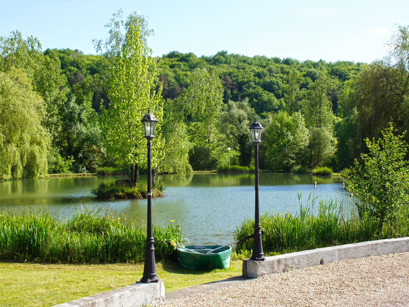 Le Domaine de l'Etang de Sandanet - Chambre d'hôtes et Gîtes en Dordogne Périgord Vert - Etang Gîtes Dordogne