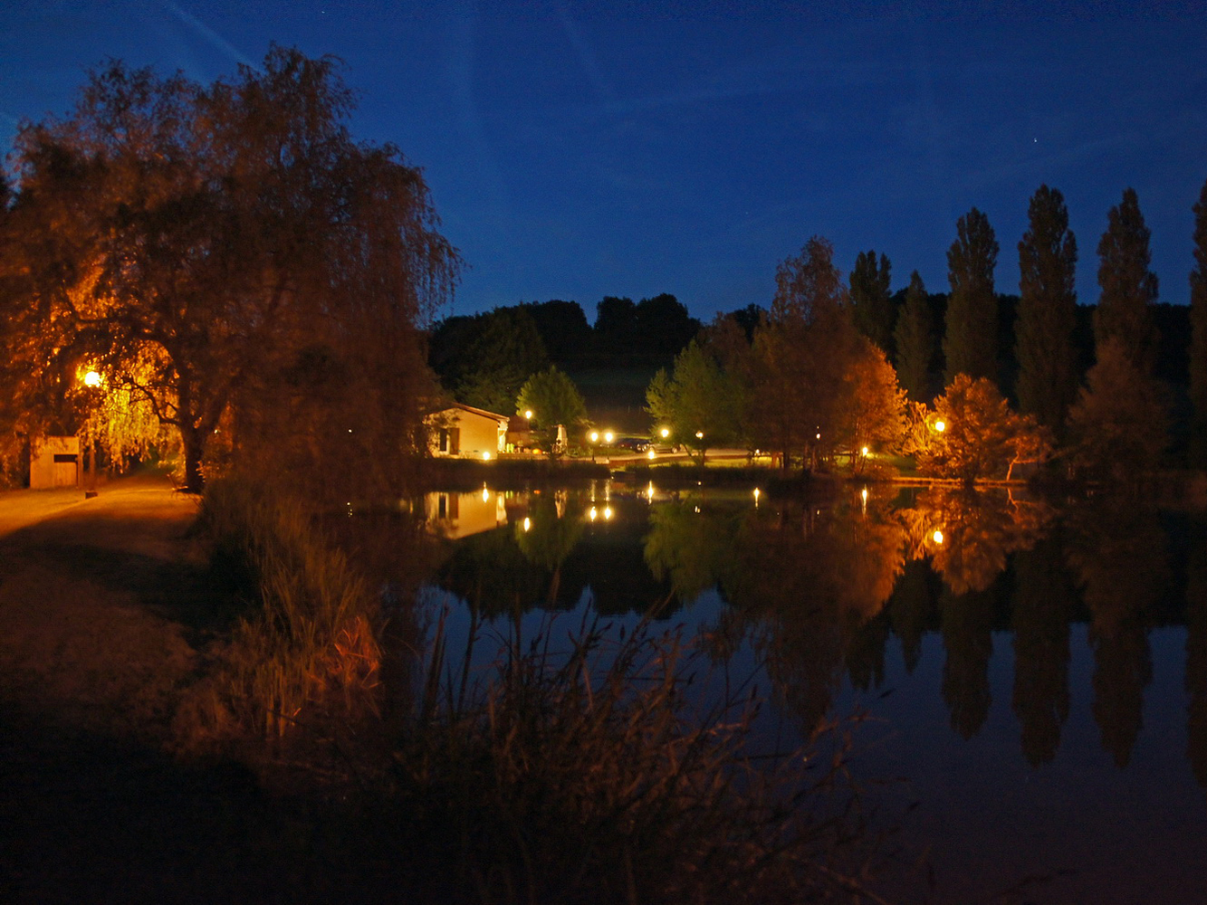 Le Domaine de l'Etang de Sandanet - Chambre d'hôtes et Gîtes en Dordogne Périgord Vert - Etang Gîtes Dordogne